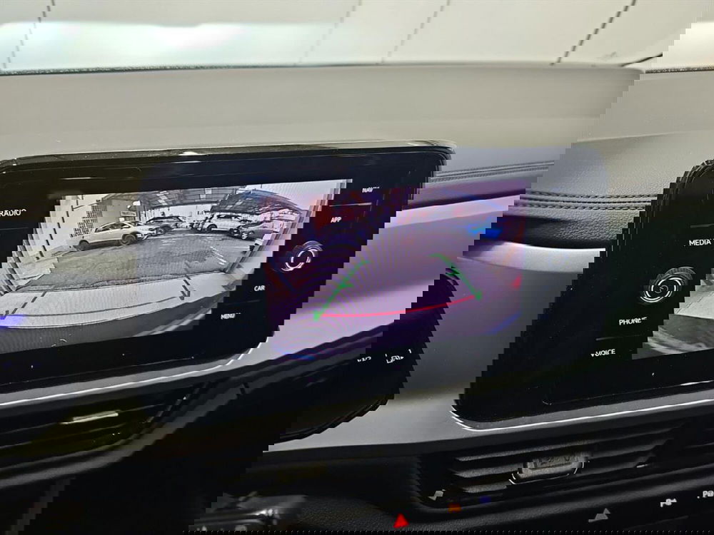 Volkswagen T-Roc usata a Lecco (12)