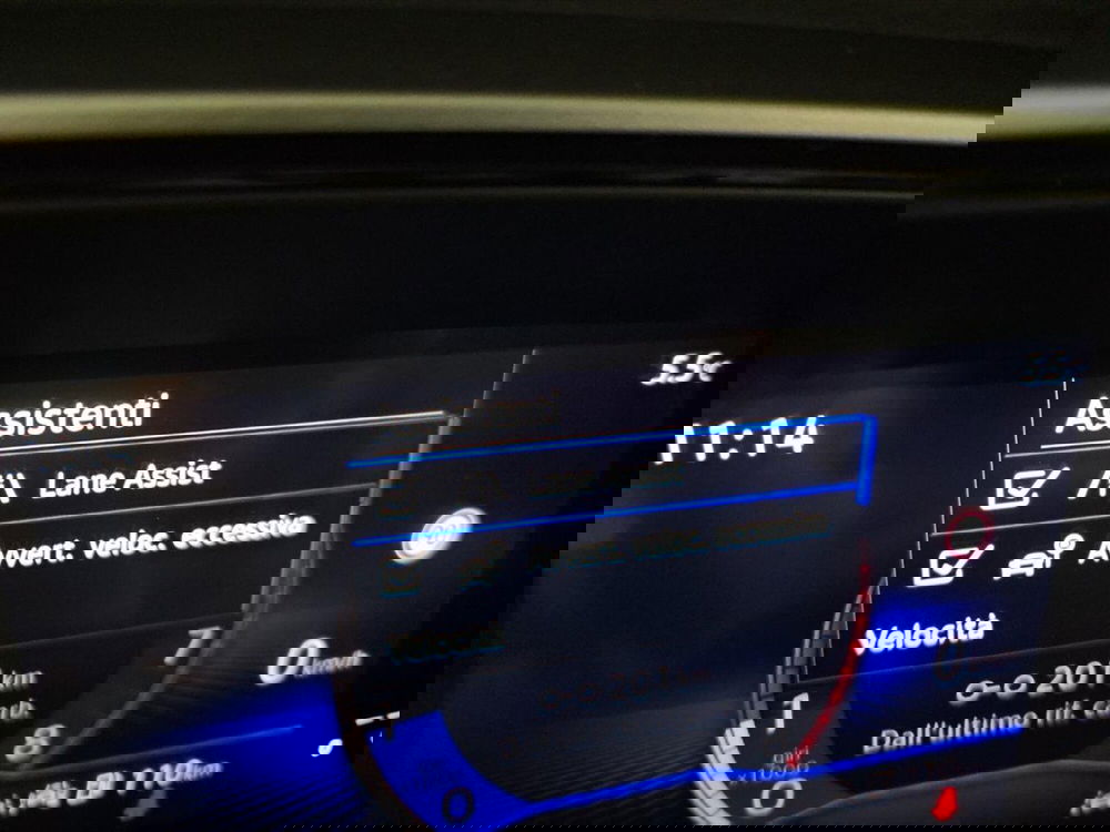 Volkswagen T-Roc usata a Lecco (13)