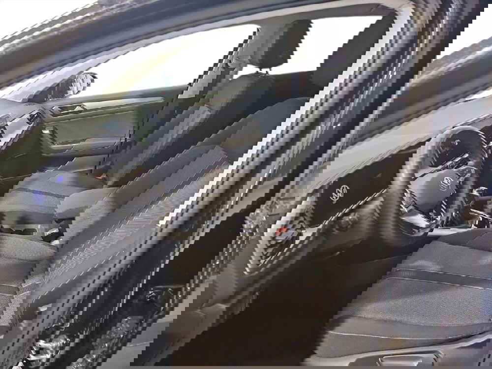 Volkswagen T-Roc usata a Lecco (16)