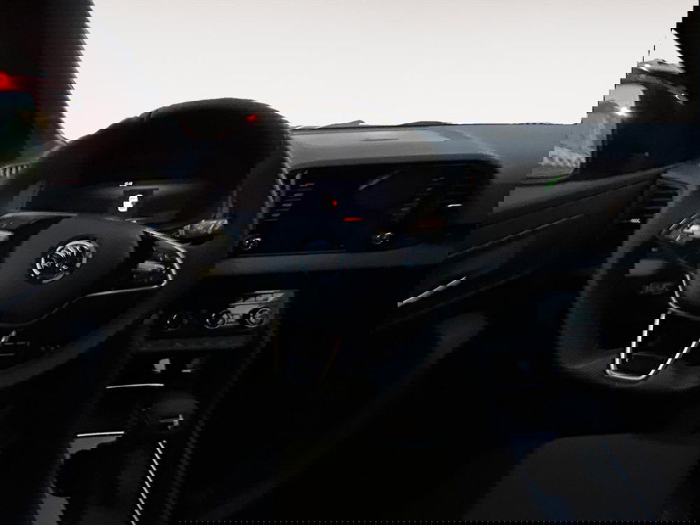 Skoda Karoq nuova a Lecco (4)