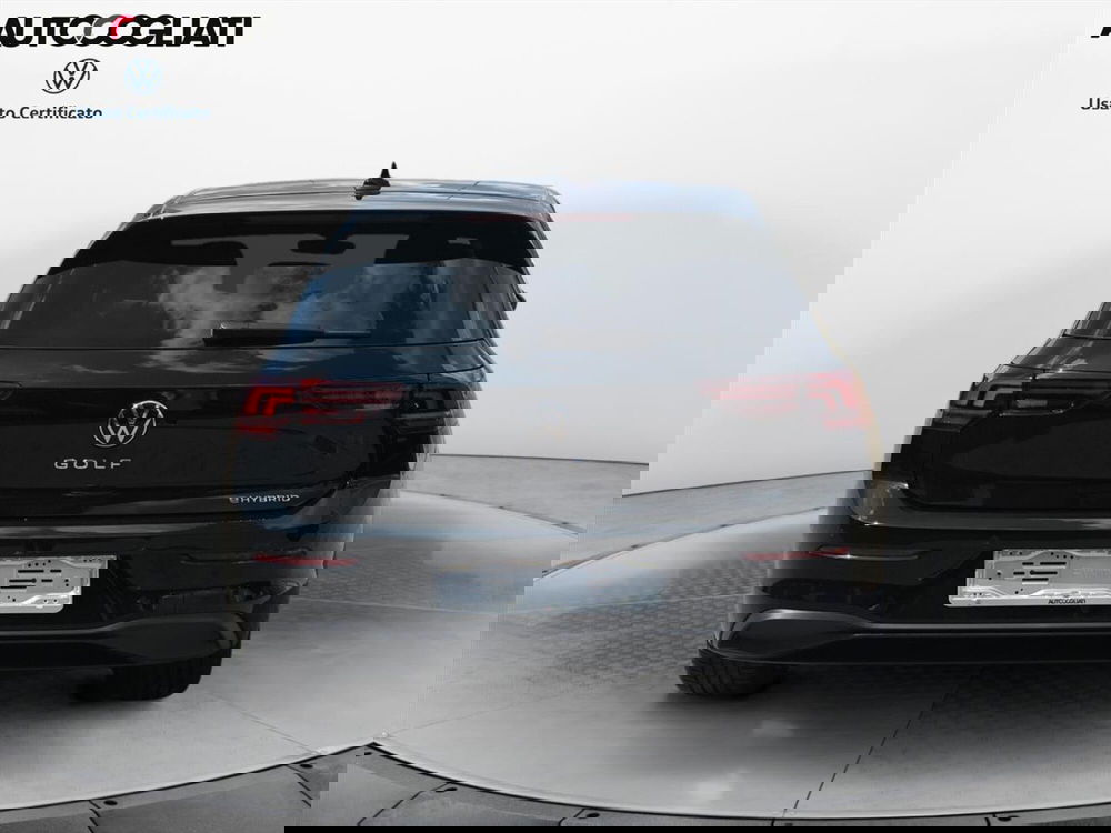 Volkswagen Golf nuova a Lecco (4)