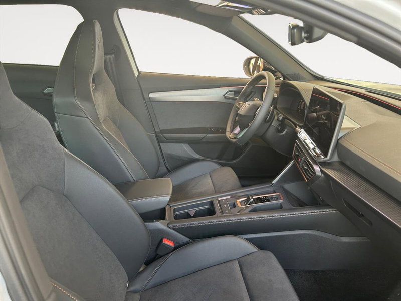 Cupra Formentor nuova a Lecco (12)