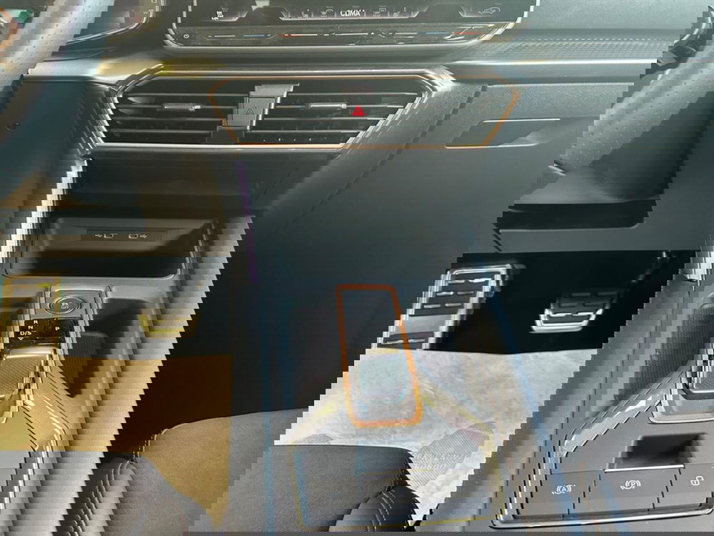 Cupra Formentor nuova a Lecco (8)