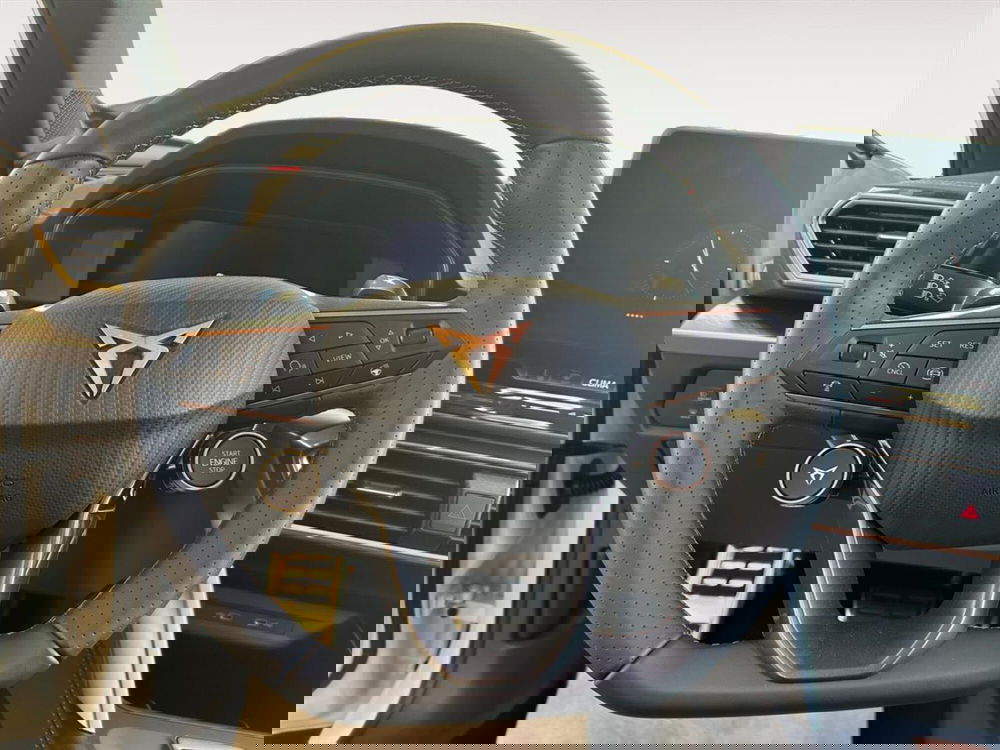 Cupra Formentor nuova a Lecco (9)