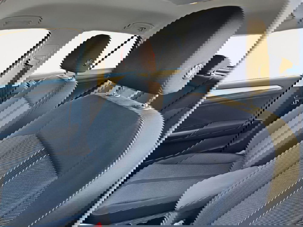 Volkswagen T-Roc usata a Lecco (13)