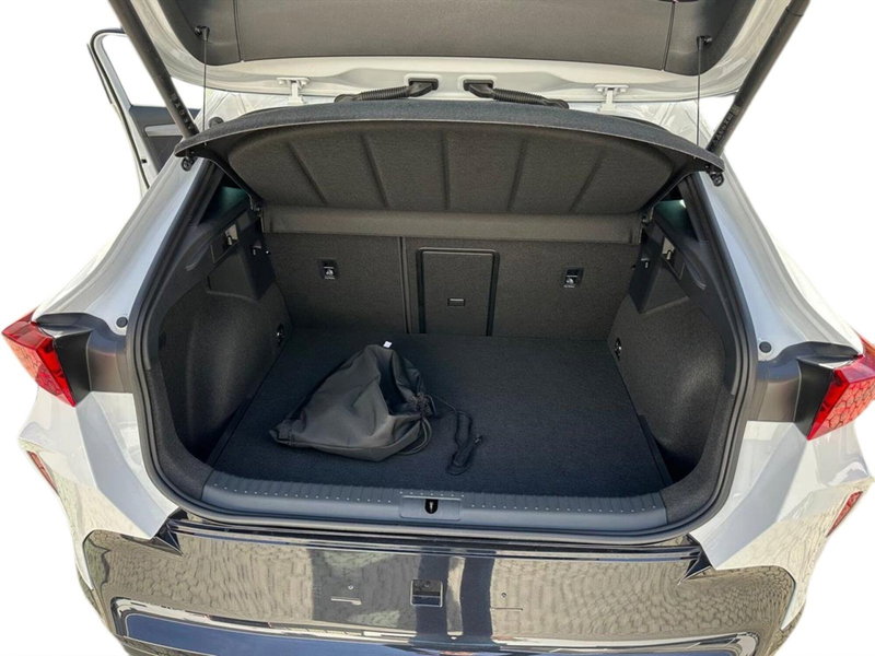 Cupra Formentor nuova a Lecco (8)