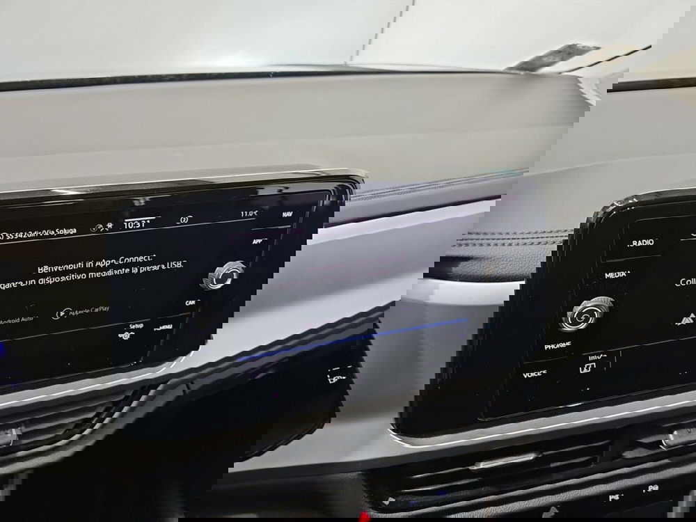 Volkswagen T-Roc usata a Lecco (12)