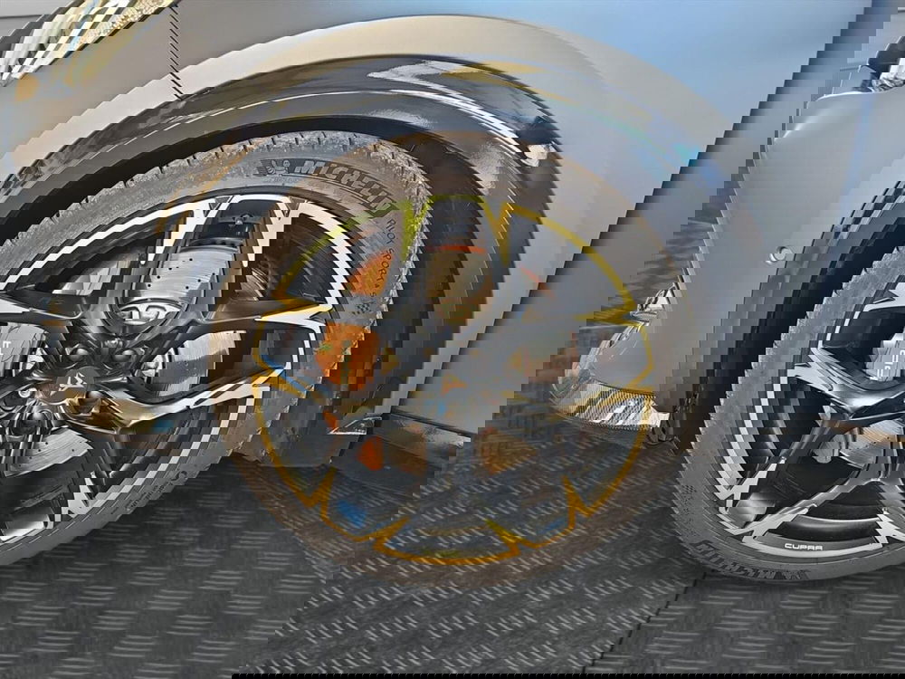 Cupra Formentor usata a Lecco (13)