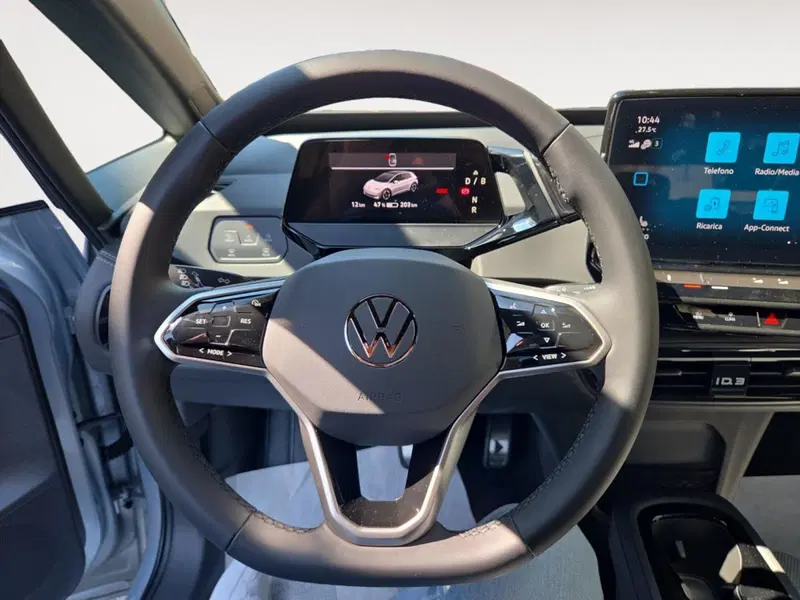 Volkswagen ID.3 nuova a Lecco (11)