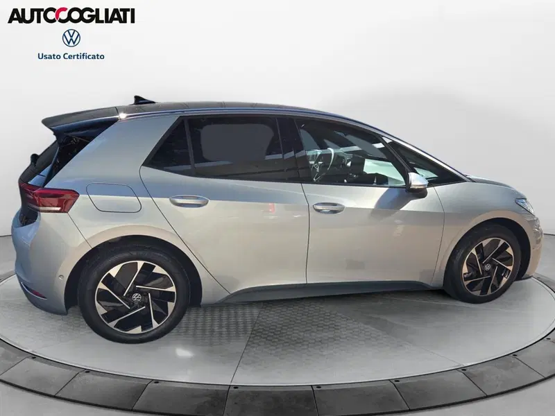 Volkswagen ID.3 nuova a Lecco (8)