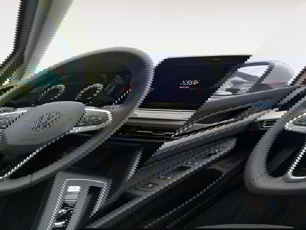 Volkswagen Golf nuova a Lecco (11)