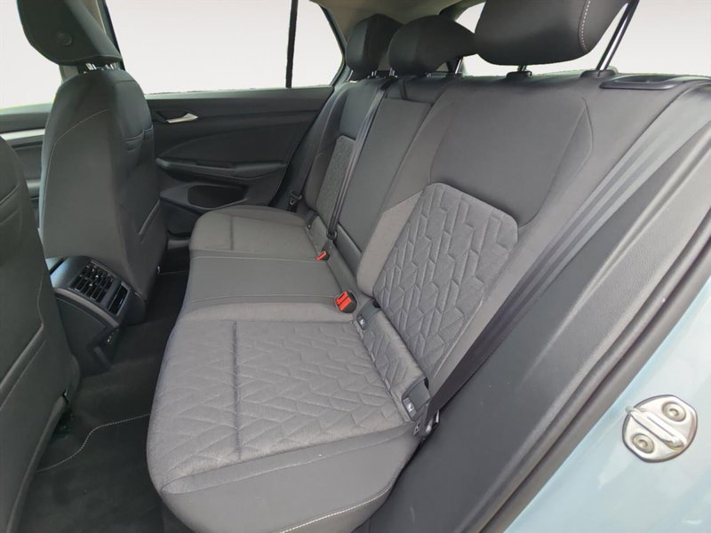 Volkswagen Golf nuova a Lecco (12)