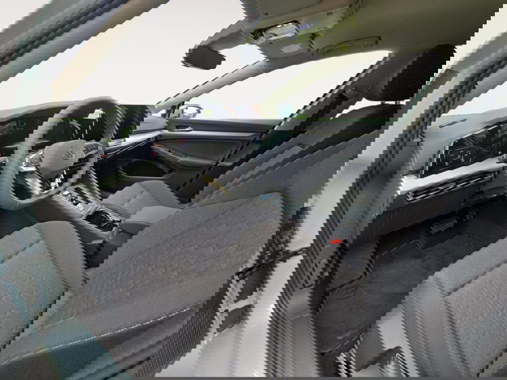 Volkswagen Golf nuova a Lecco (14)