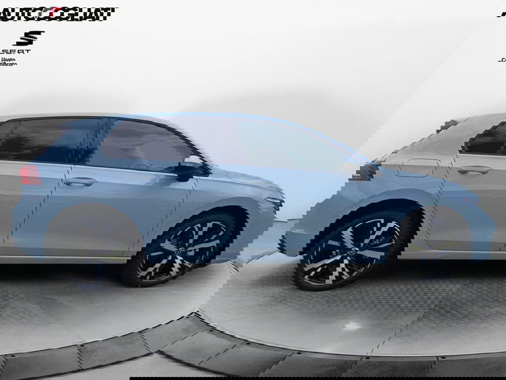 Volkswagen Golf nuova a Lecco (8)