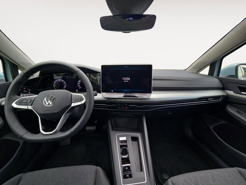 Volkswagen Golf nuova a Lecco (9)