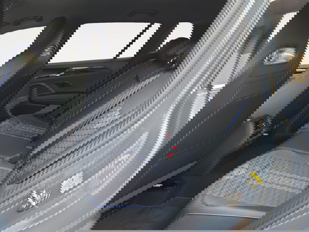 Volkswagen Tiguan nuova a Lecco (12)