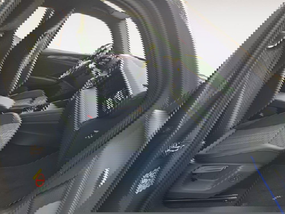 Volkswagen Tiguan nuova a Lecco (14)