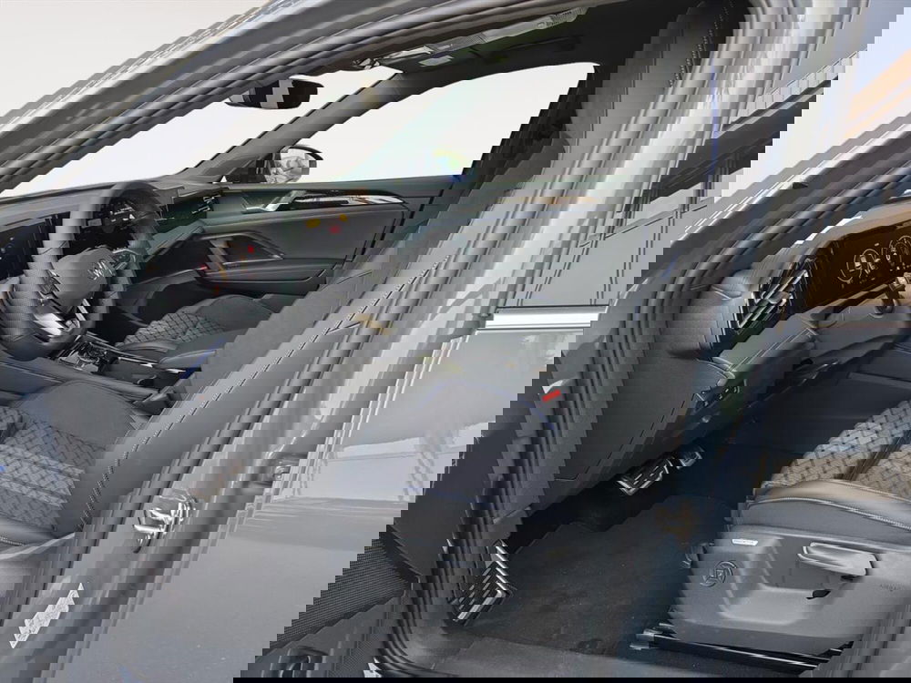 Volkswagen Tiguan nuova a Lecco (15)