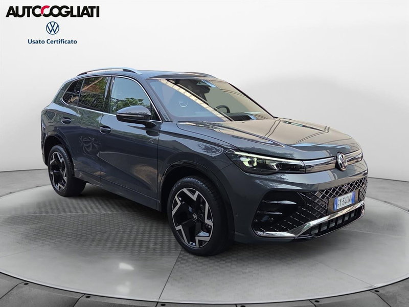 Volkswagen Tiguan nuova a Lecco (3)