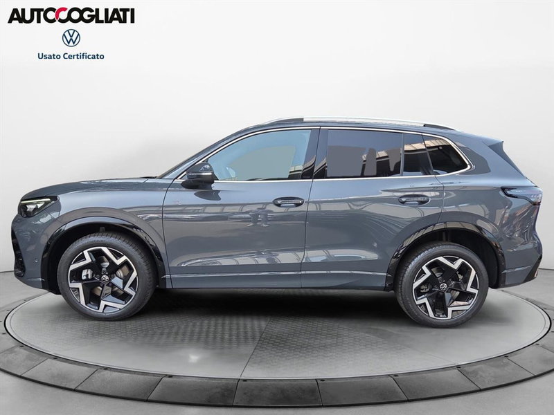 Volkswagen Tiguan nuova a Lecco (4)