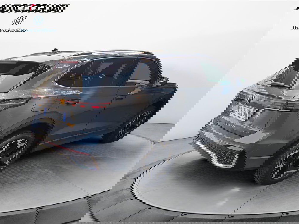 Volkswagen Tiguan nuova a Lecco (7)