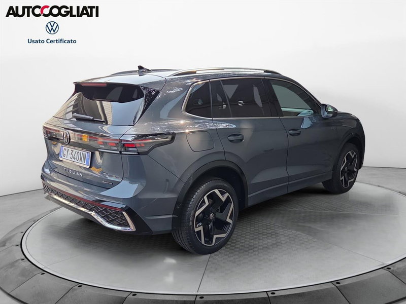 Volkswagen Tiguan nuova a Lecco (7)