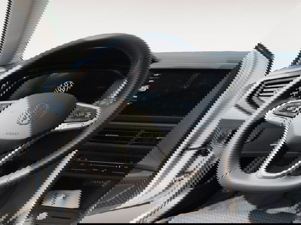 Volkswagen Taigo nuova a Lecco (12)