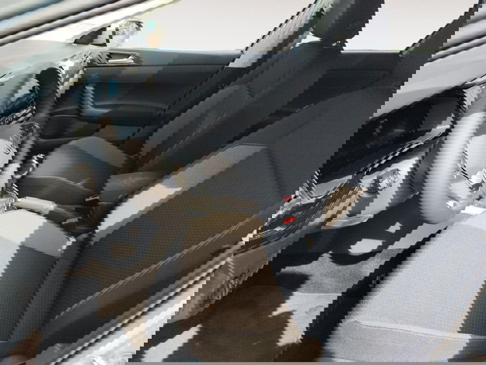 Volkswagen Taigo nuova a Lecco (16)