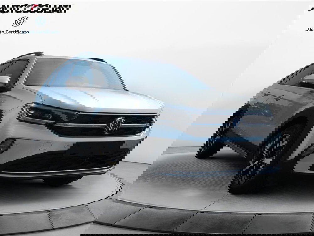 Volkswagen Taigo nuova a Lecco (4)