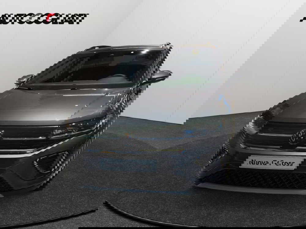 Volkswagen T-Cross nuova a Lecco (2)