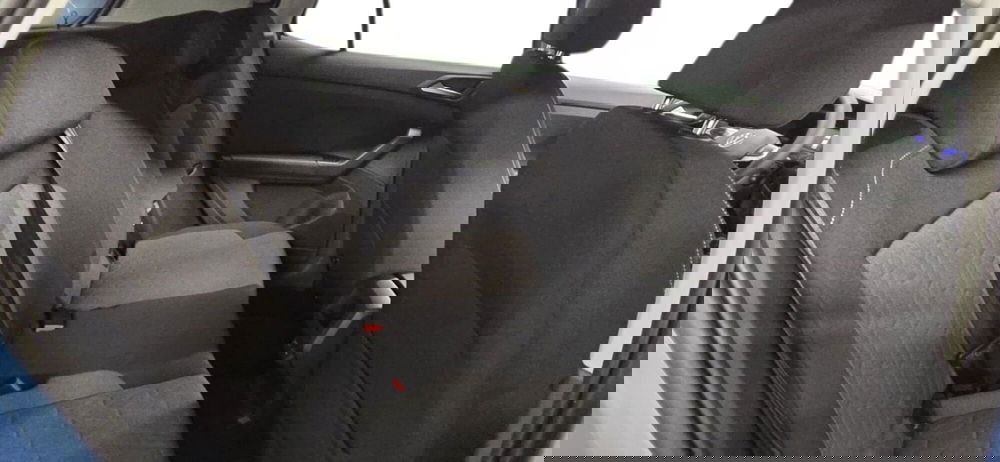 Volkswagen T-Cross nuova a Lecco (7)