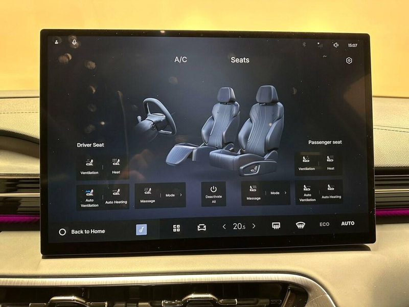Geely EX5 nuova a Varese (11)