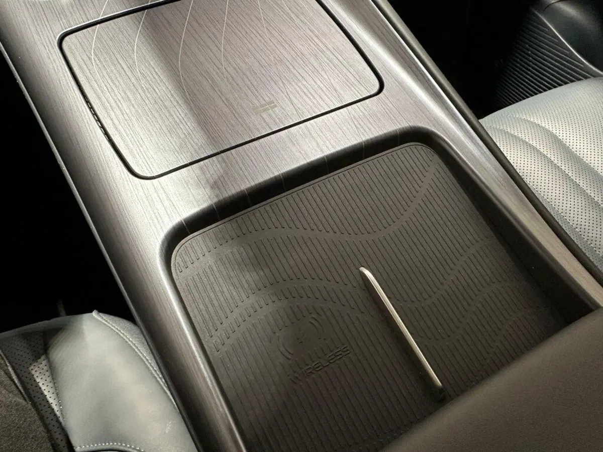 Geely EX5 nuova a Varese (14)