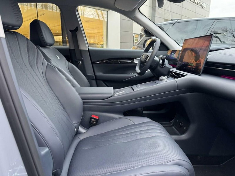 Geely EX5 nuova a Varese (3)