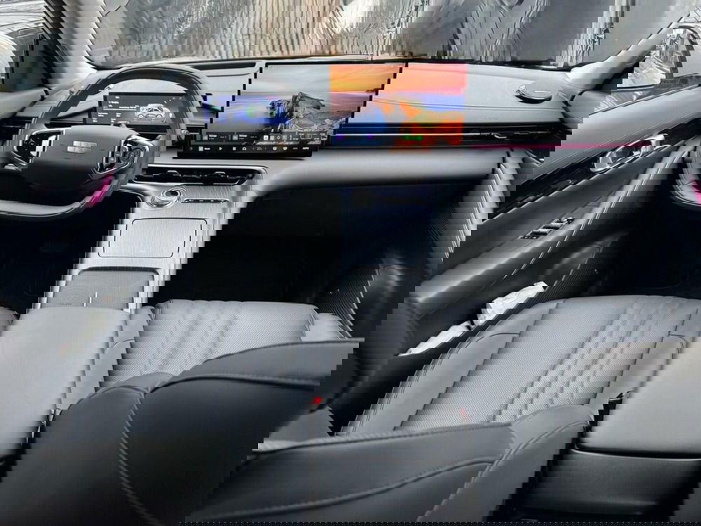 Geely EX5 nuova a Varese (4)