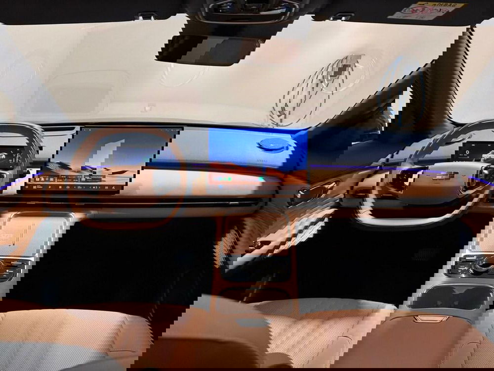 Geely Starray nuova a Varese (4)