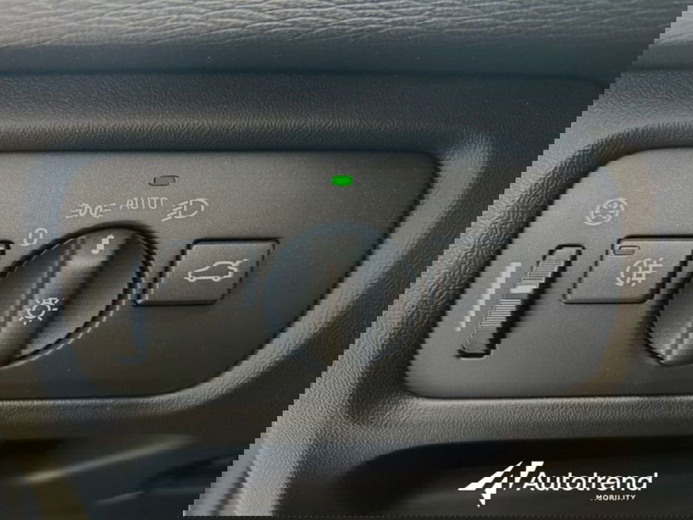 Volvo V40 usata a Lecce (15)