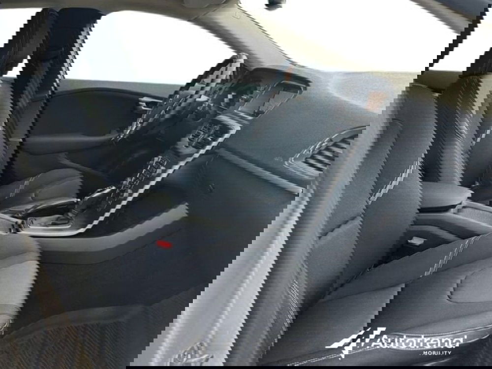 Volvo V40 usata a Lecce (6)