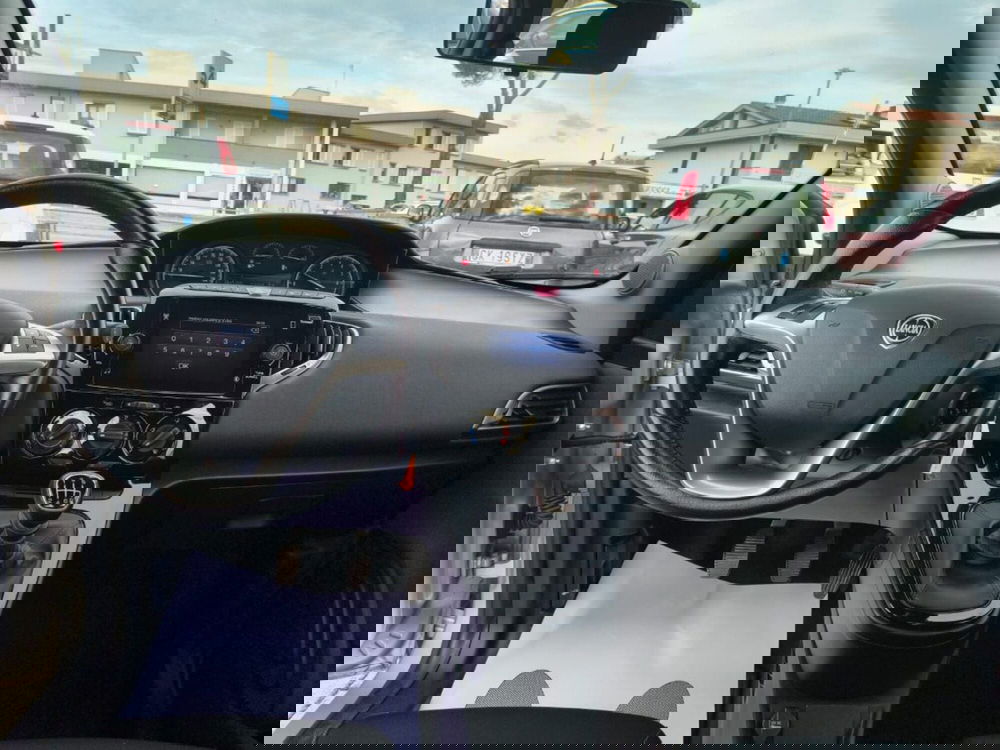 Lancia Ypsilon usata a Firenze (15)