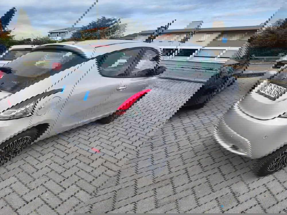 Lancia Ypsilon usata a Firenze (4)