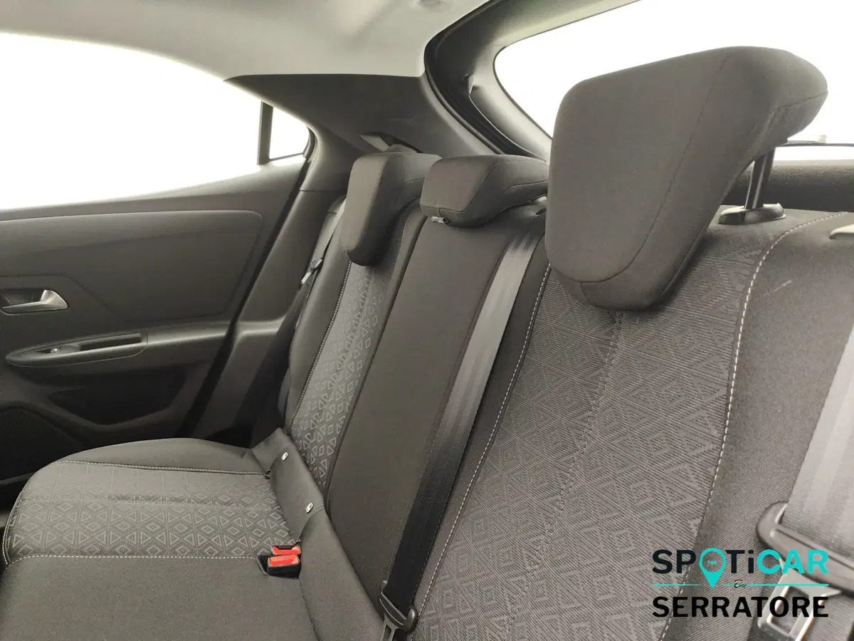 Opel Mokka nuova a Como (13)