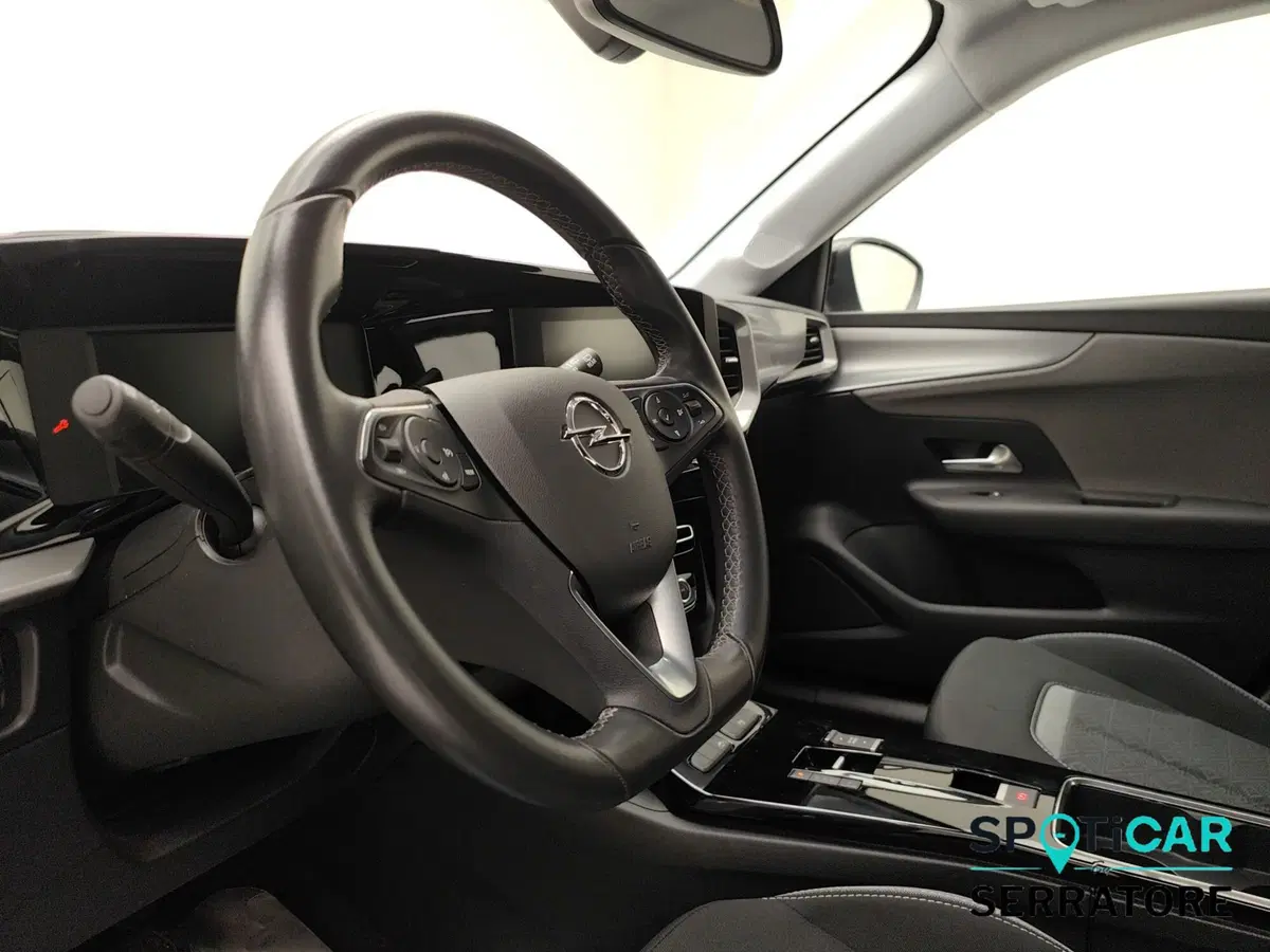 Opel Mokka nuova a Como (9)