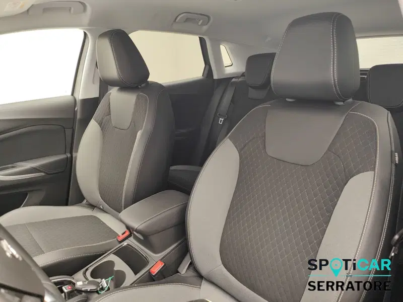 Opel Grandland nuova a Como (12)