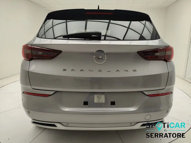 Opel Grandland nuova a Como (6)