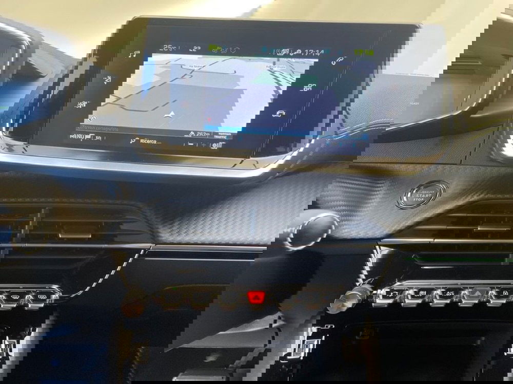 Peugeot 208 nuova a Como (10)