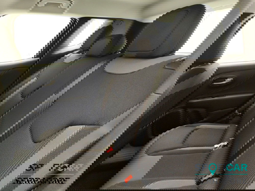 Jeep Renegade nuova a Como (12)