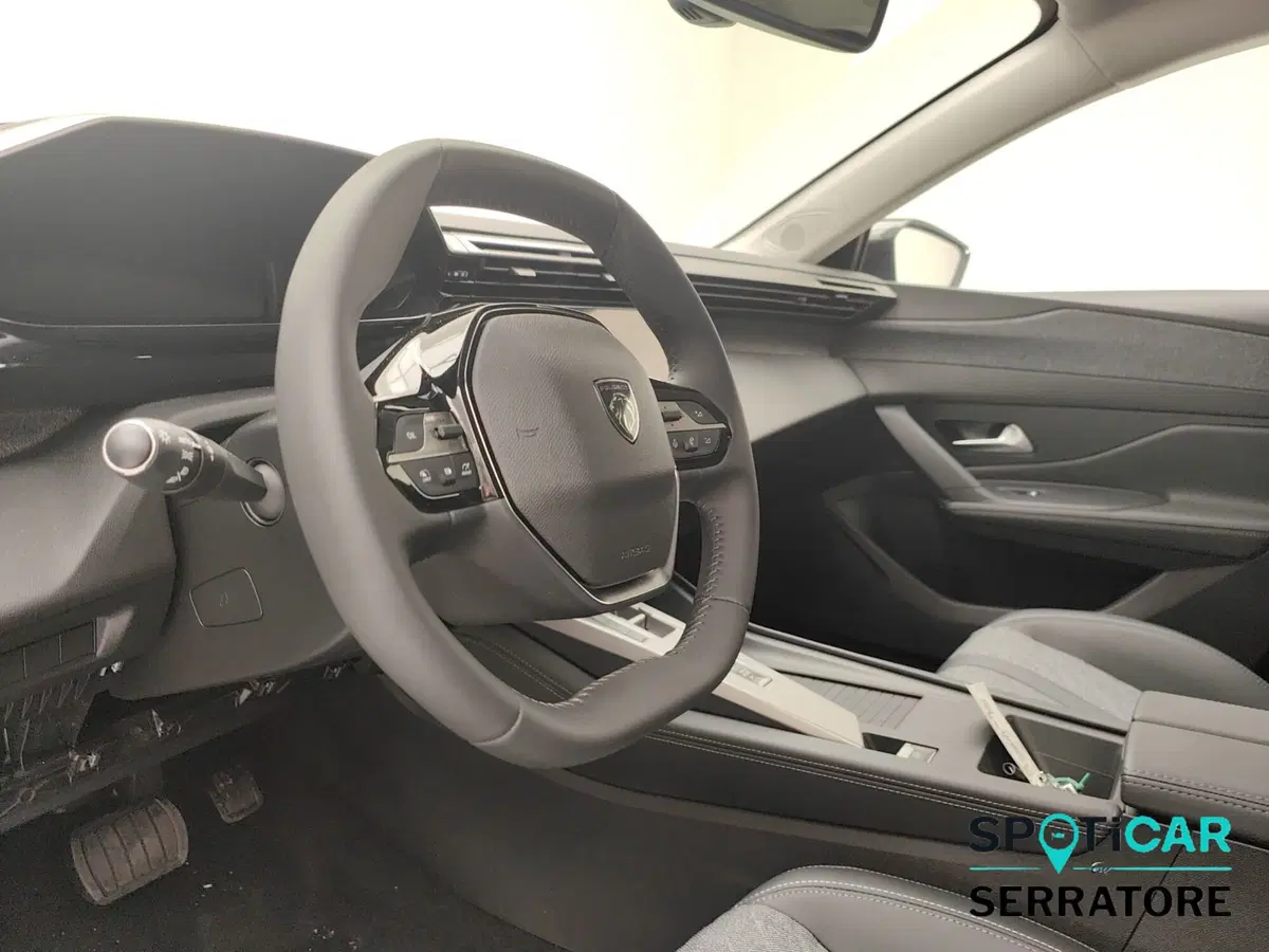 Peugeot 408 nuova a Como (8)