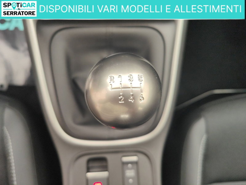 Jeep Avenger nuova a Como (11)