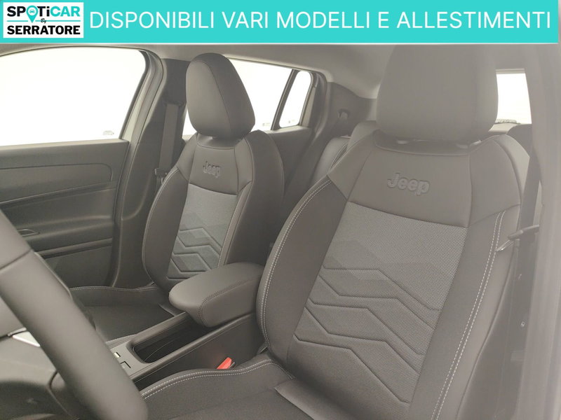 Jeep Avenger nuova a Como (13)