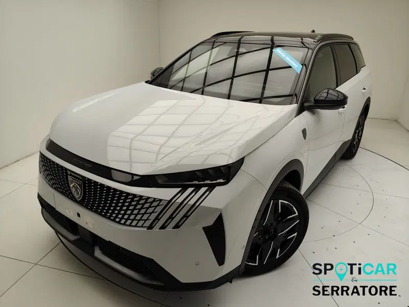Peugeot 5008 nuova a Como (16)